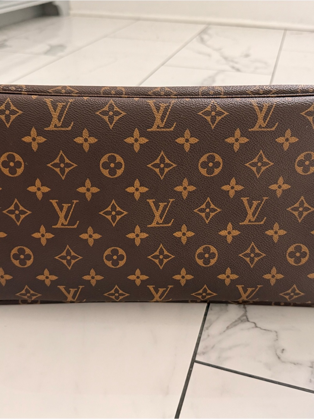 Louis Vuitton Beige Monogram Neverfull MM with Zip Pouch (~$1k under retail!) - Picture 11 of 14